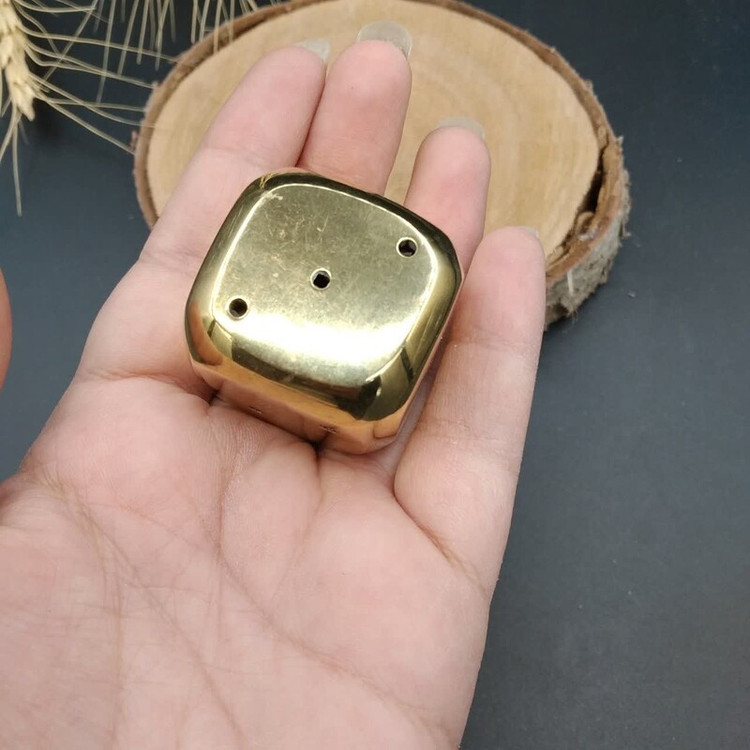 جاعودی برنجی تاس بسیار زیبای اصل