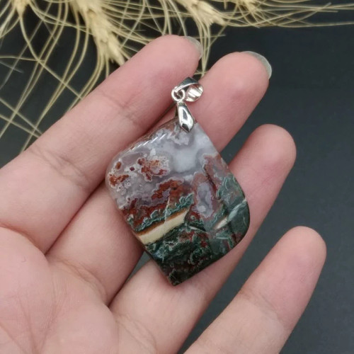 گردنبند عقیق شجر خزه ای ( پائیزه ) اصل معدنی کد 8457