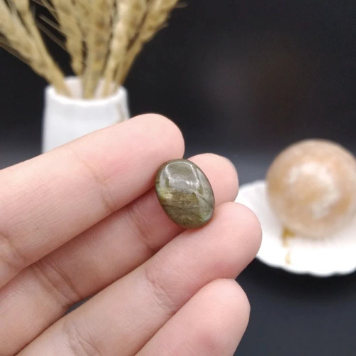 نگین لابرادوریت ماداگاسکار اصل معدنی کد 7542