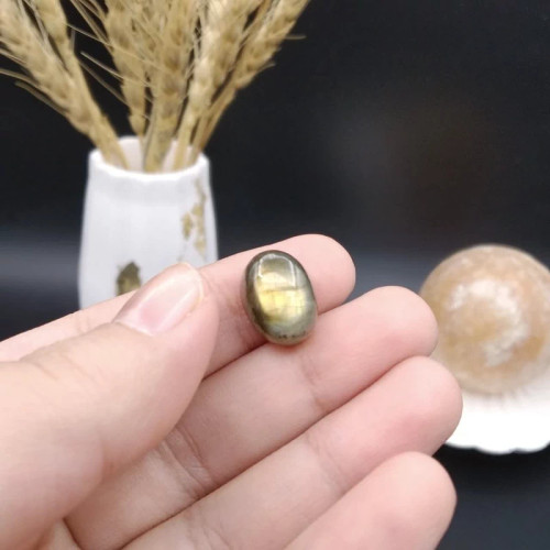 نگین لابرادوریت ماداگاسکار اصل معدنی کد 7454