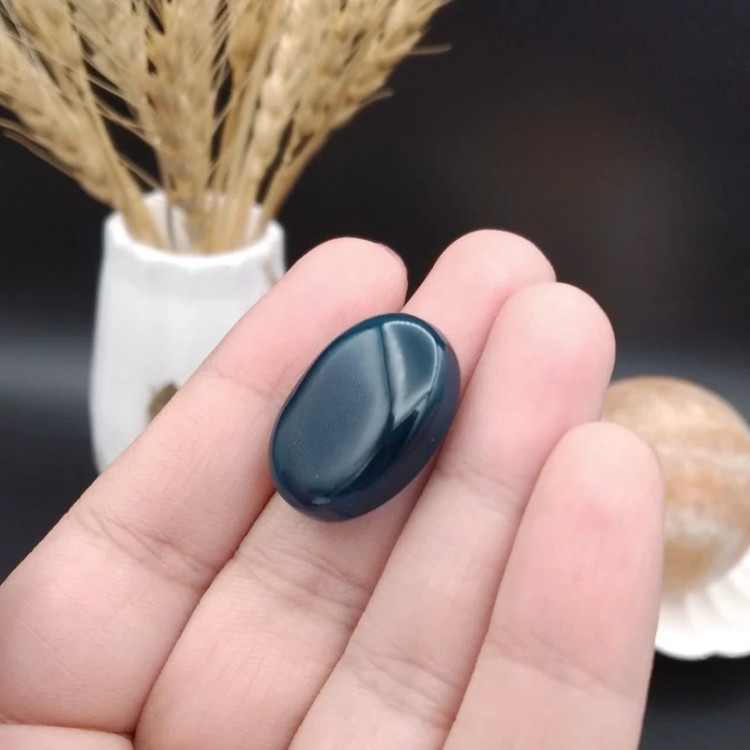 نگین عقیق آبی خراسان اصل معدنی کد 8927