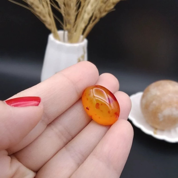 نگین عقیق اصل معدنی کد 8591