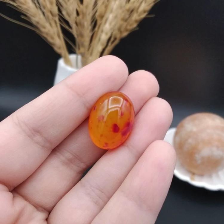 نگین عقیق اصل معدنی کد 8591