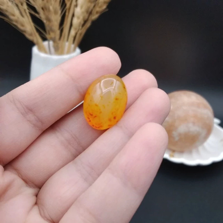 نگین عقیق اصل معدنی کد 8598
