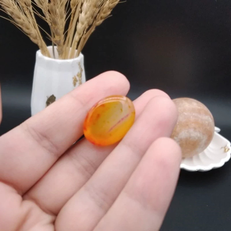 نگین عقیق اصل معدنی کد 8598