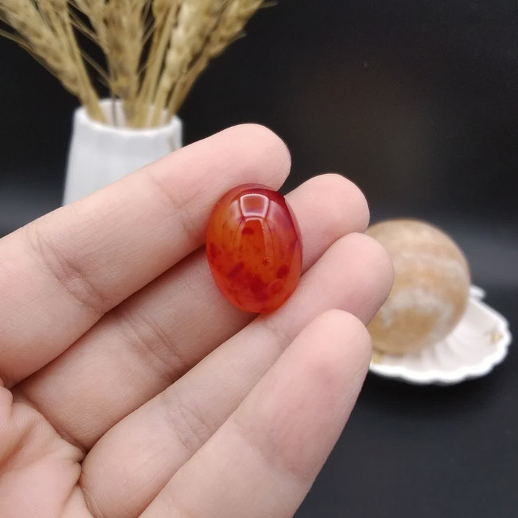 نگین عقیق اصل معدنی کد 8595