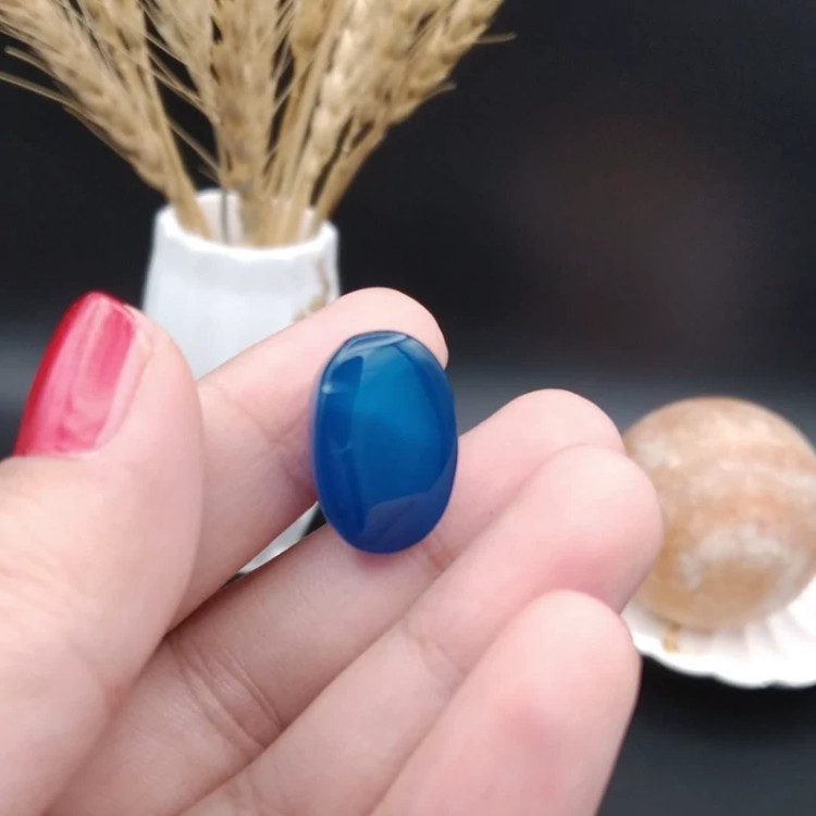 نگین عقیق آبی خراسان اصل معدنی کد 8935