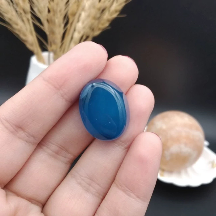 نگین عقیق آبی خراسان اصل معدنی کد 8913