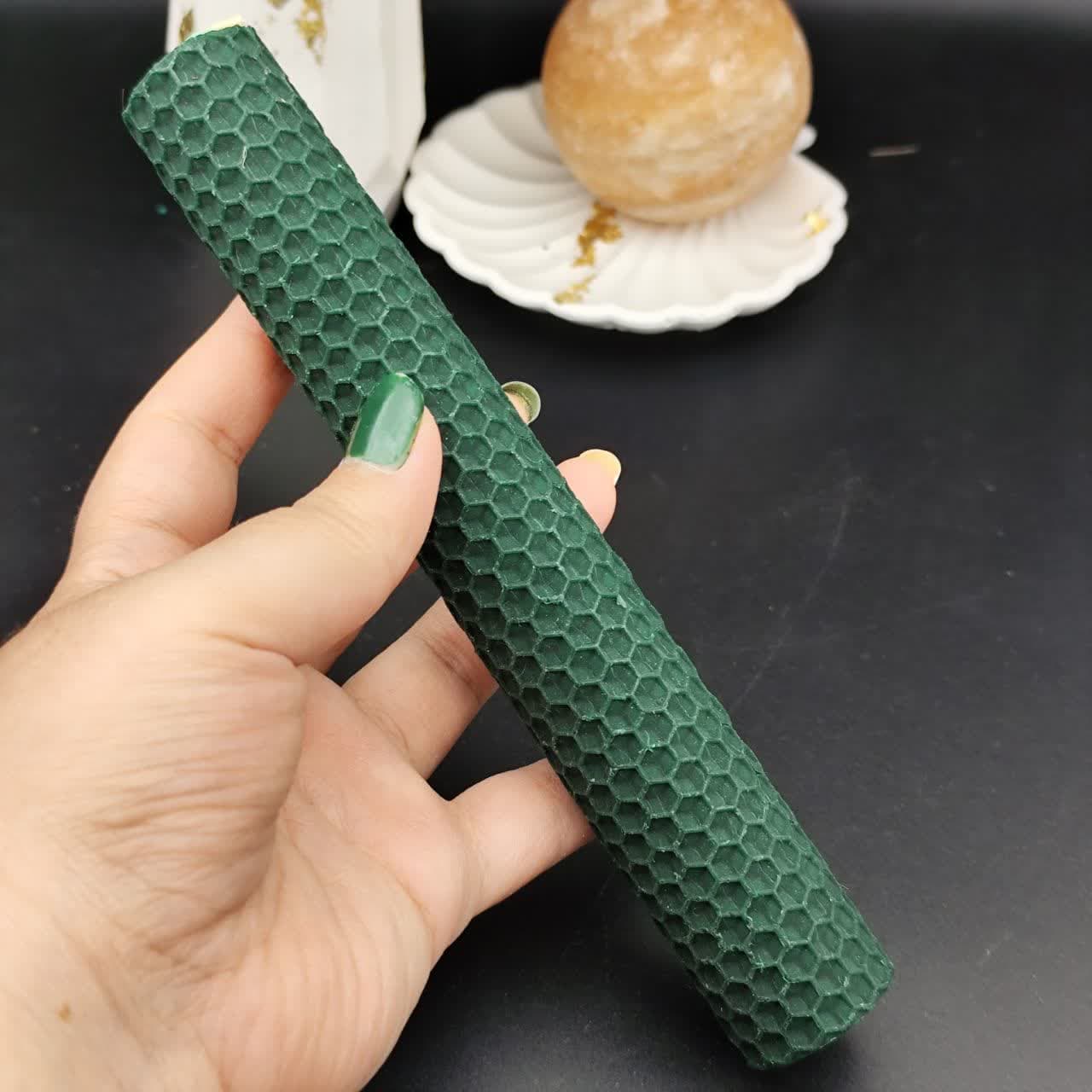 شمع موم عسلی سبز یشمی کد 9163