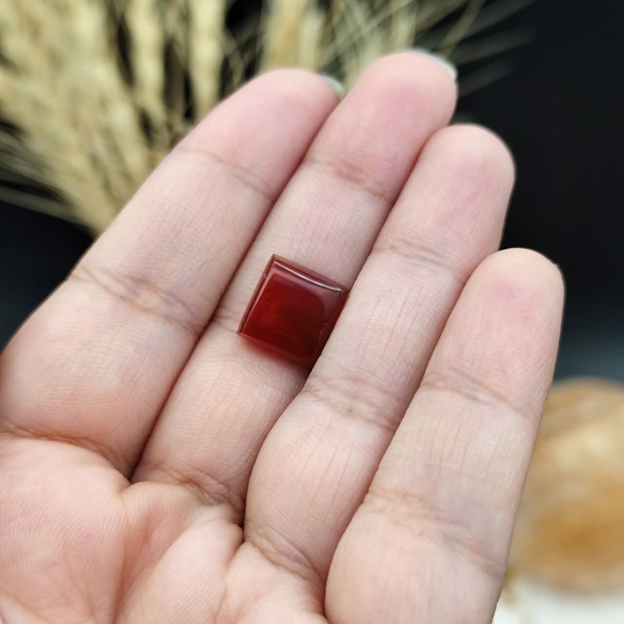 نگین عقیق سرخ خراسان اصل طبیعی کد 9564
