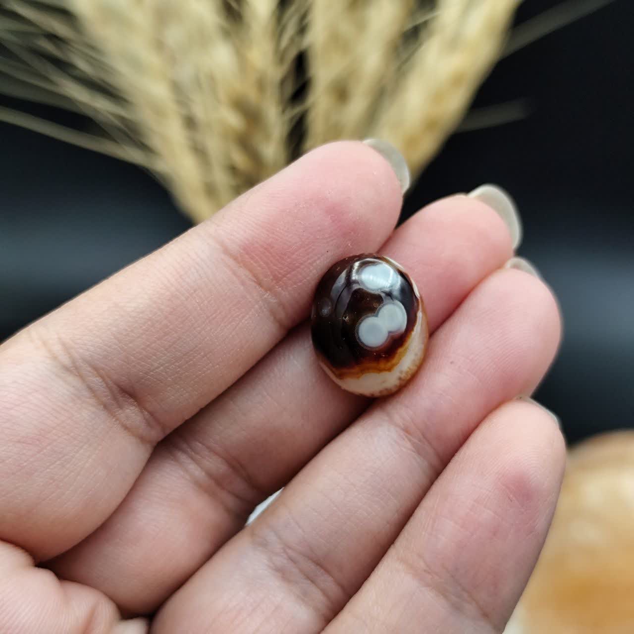نگین عقیق باباغوری اصل معدنی کد 9685