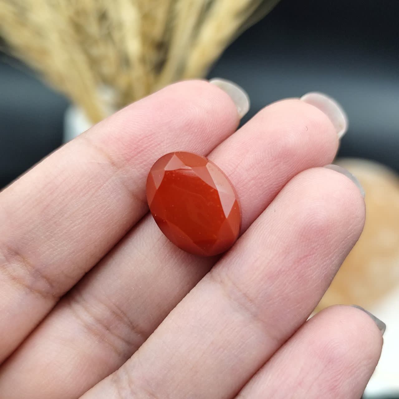 نگین عقیق سرخ الماس تراش اصل معدنی کد 9989