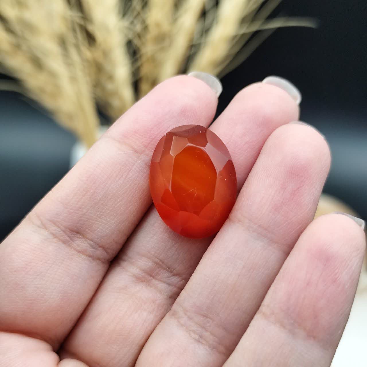 نگین عقیق سرخ الماس تراش اصل معدنی کد 9993