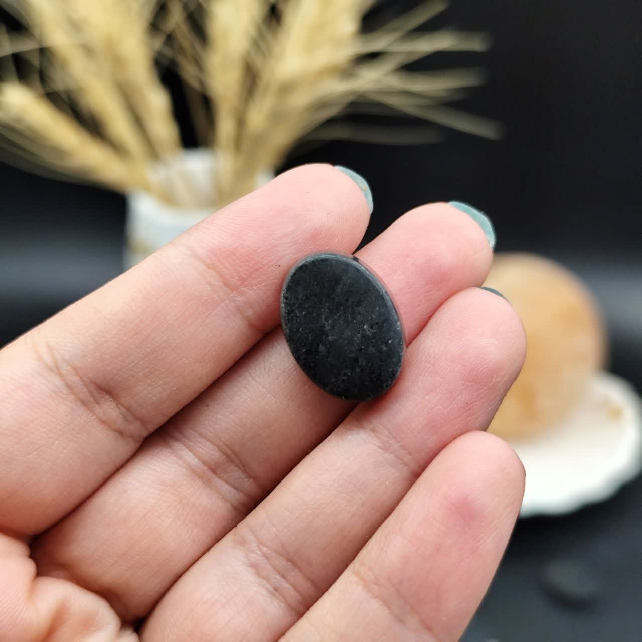 نگین یشم عباس آباد اصل معدنی کد 10198