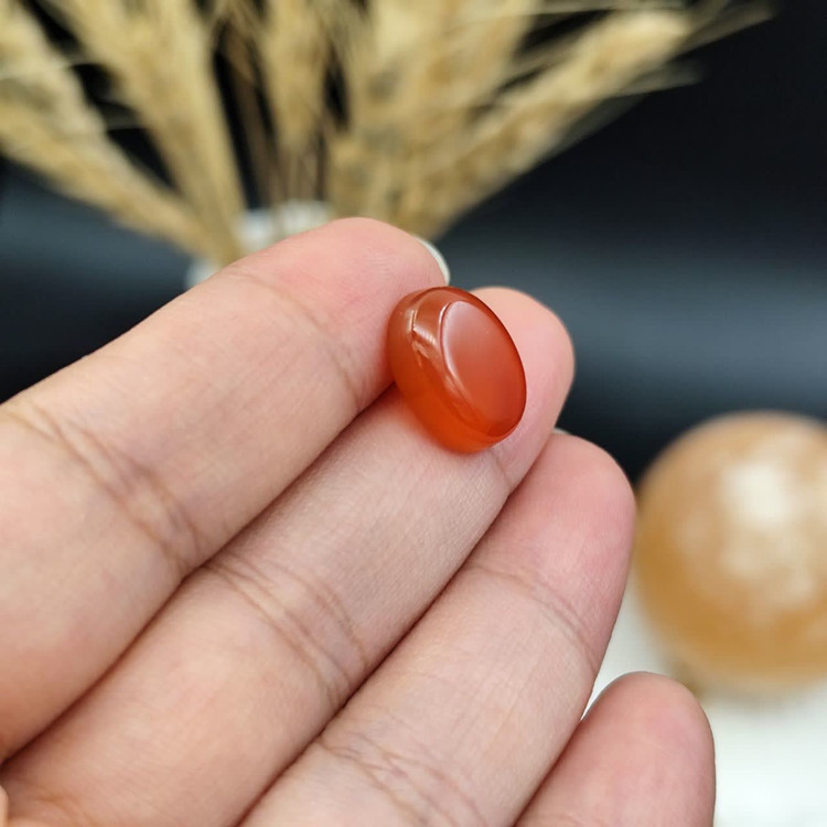 نگین عقیق پرتقالی یمنی اصل معدنی کد 9871