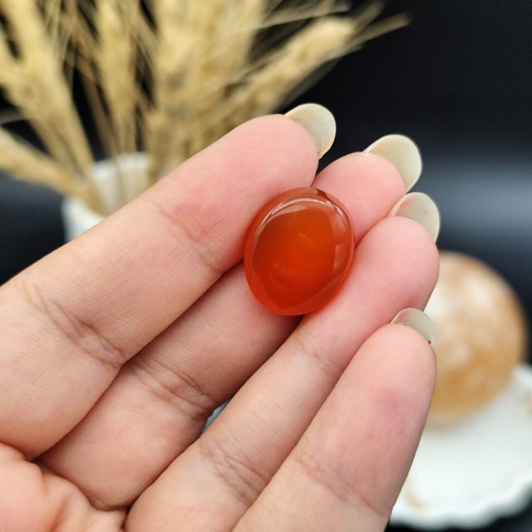 نگین عقیق پرتقالی یمنی اصل معدنی کد 9882