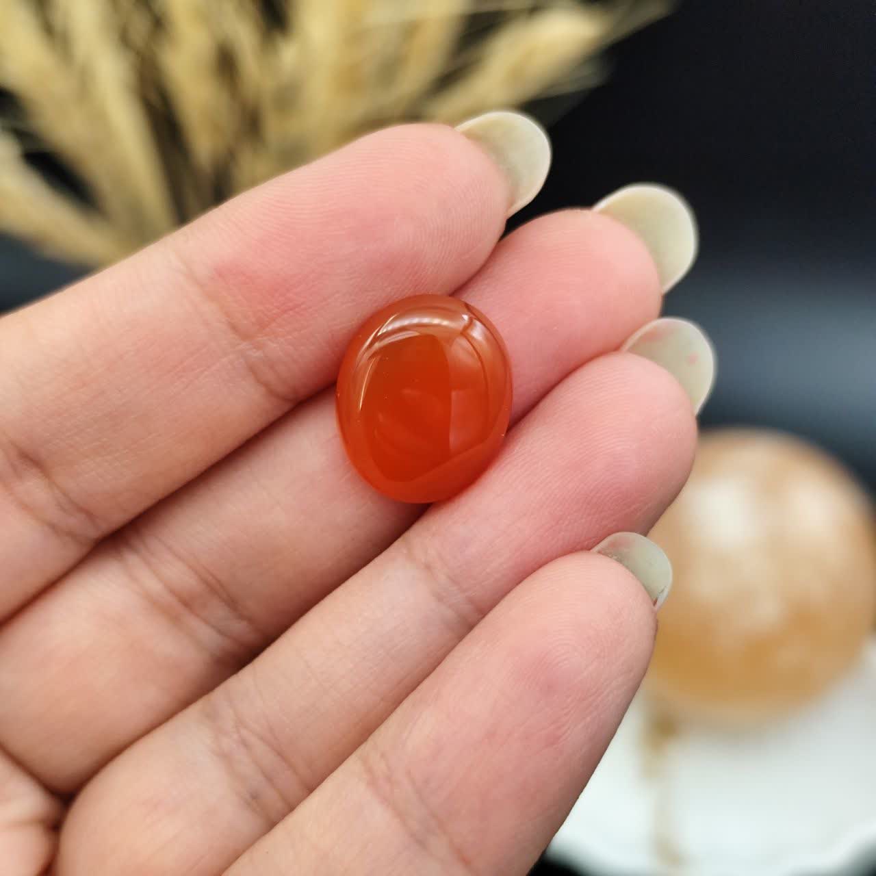 نگین عقیق پرتقالی یمنی اصل معدنی کد 9884