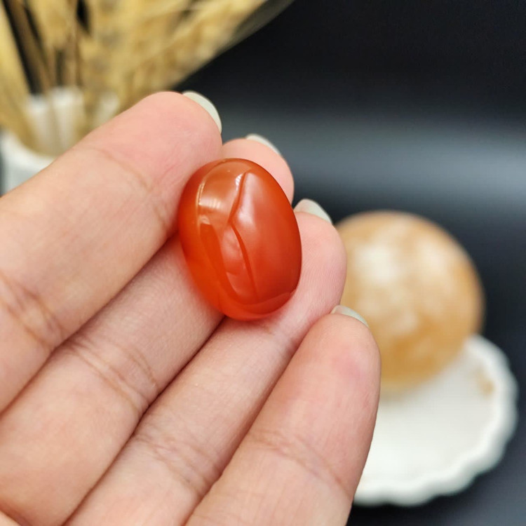نگین عقیق پرتقالی یمنی اصل معدنی کد 9887
