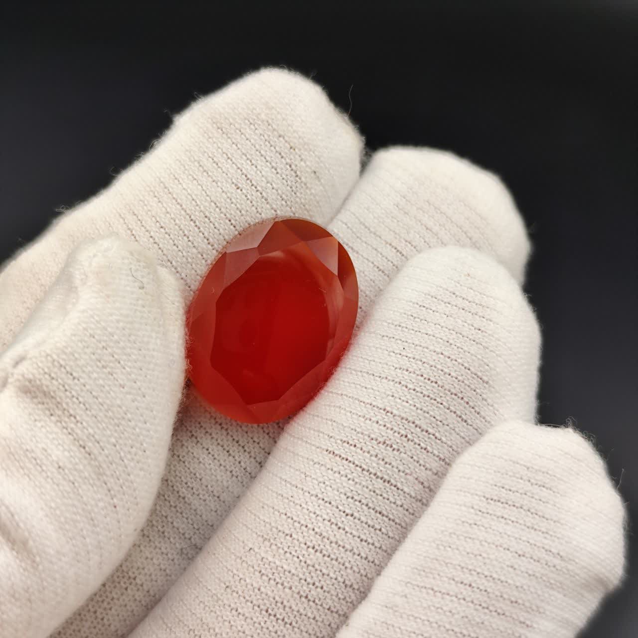 نگین عقیق سرخ الماس تراش اصل معدنی کد 10535