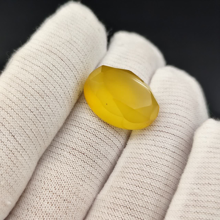 نگین عقیق زرد الماس تراش اصل معدنی کد 10539