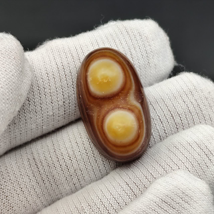 نگین عقیق باباغوری دوکوهانه اصل معدنی کد 10103